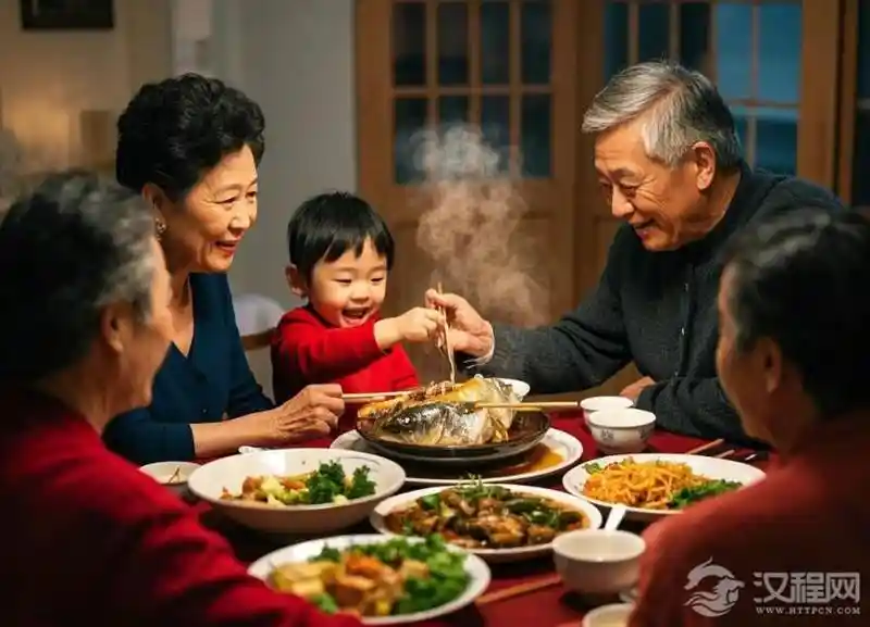 年夜饭鱼头不能对准长辈，筷子尖上的千年秘密等你揭秘！