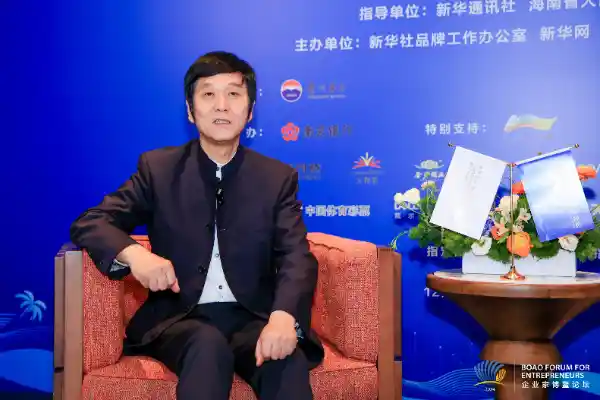 【唐天源对话录：高原采风激荡艺术新高峰】