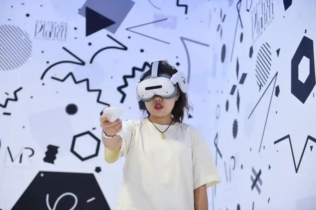 智启未来：服贸会亮相科技新势力