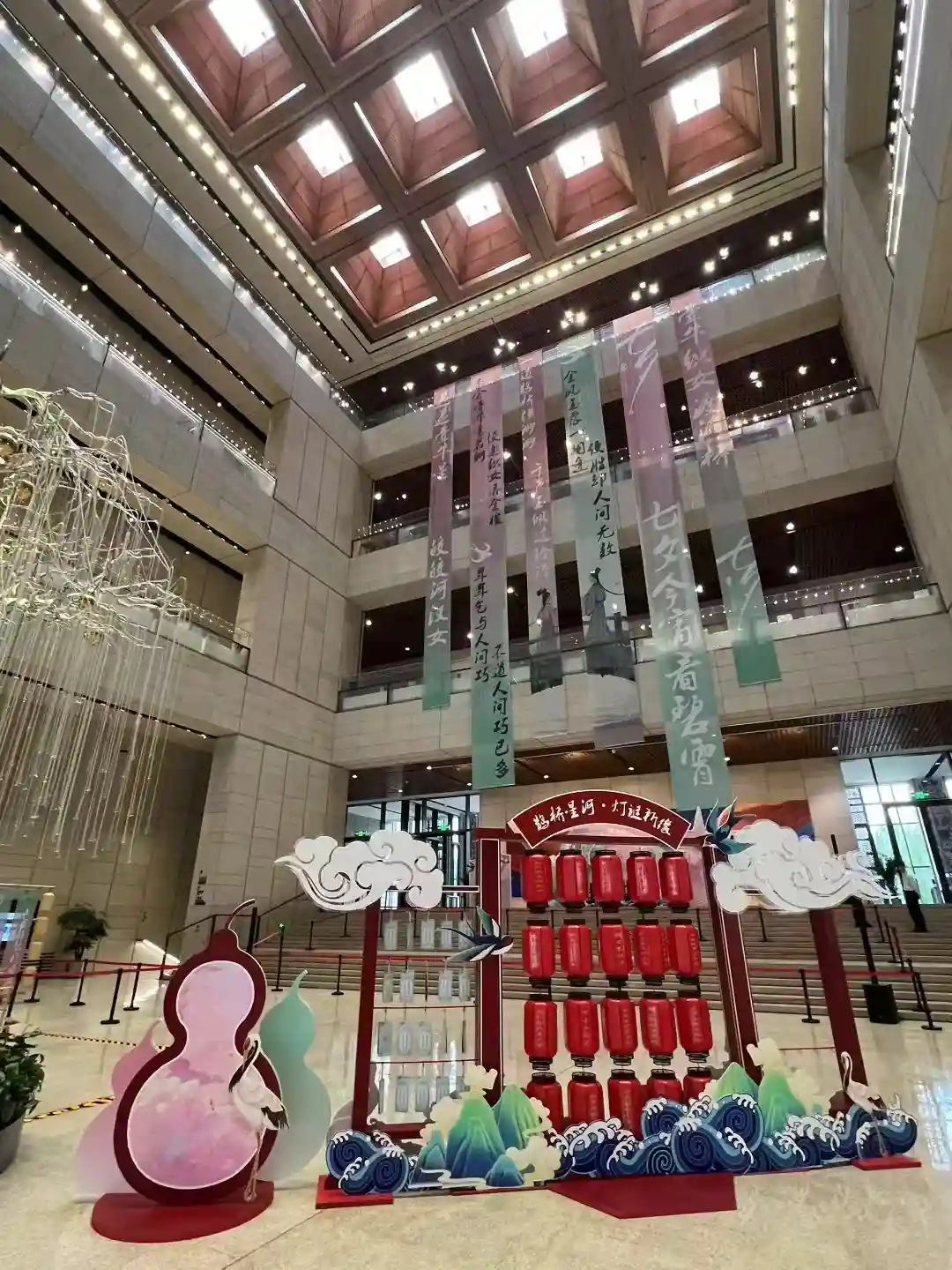 非遗遇见七夕：传统浪漫在文化殿堂绽放