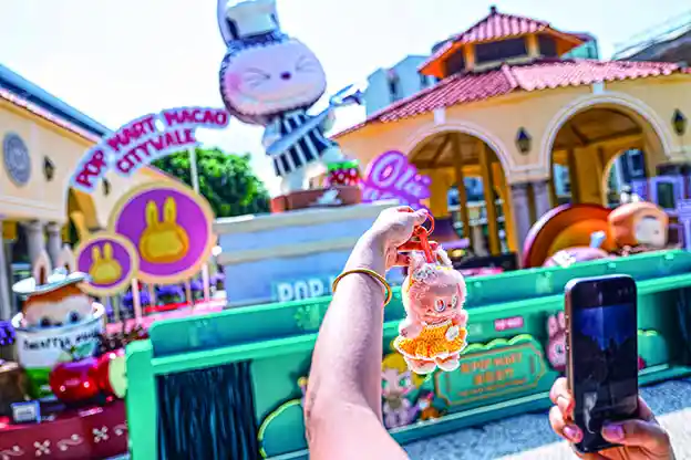 国潮出海炸裂全球！中国潮玩以文化为核，逆袭登顶世界玩具巅峰