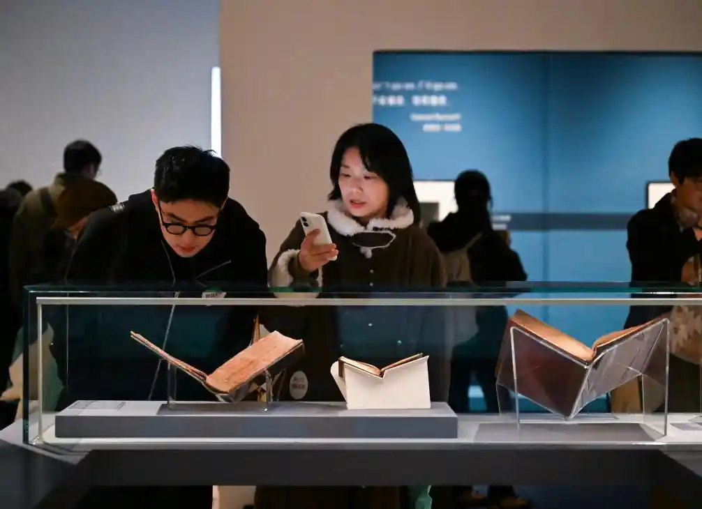 从莎翁到哈利：英伦文豪肖像与经典展登陆上博东馆