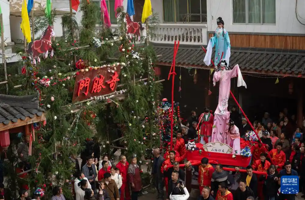 空中戏剧非遗巡游：云端上演的民俗盛宴